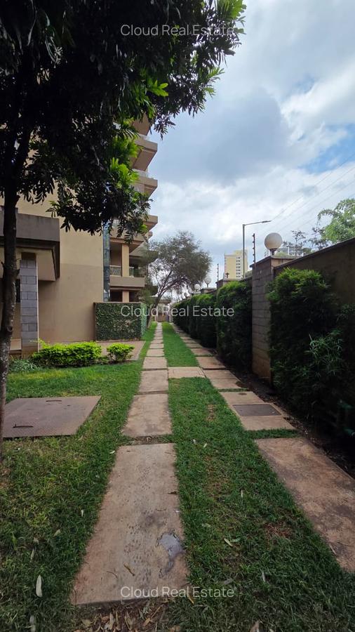3 Bed Apartment with Swimming Pool in Parklands - 19