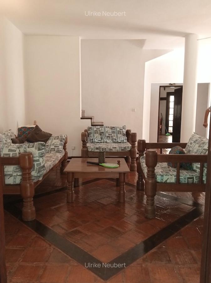 3 Bed House with En Suite at Ocean Beach Drive - 19