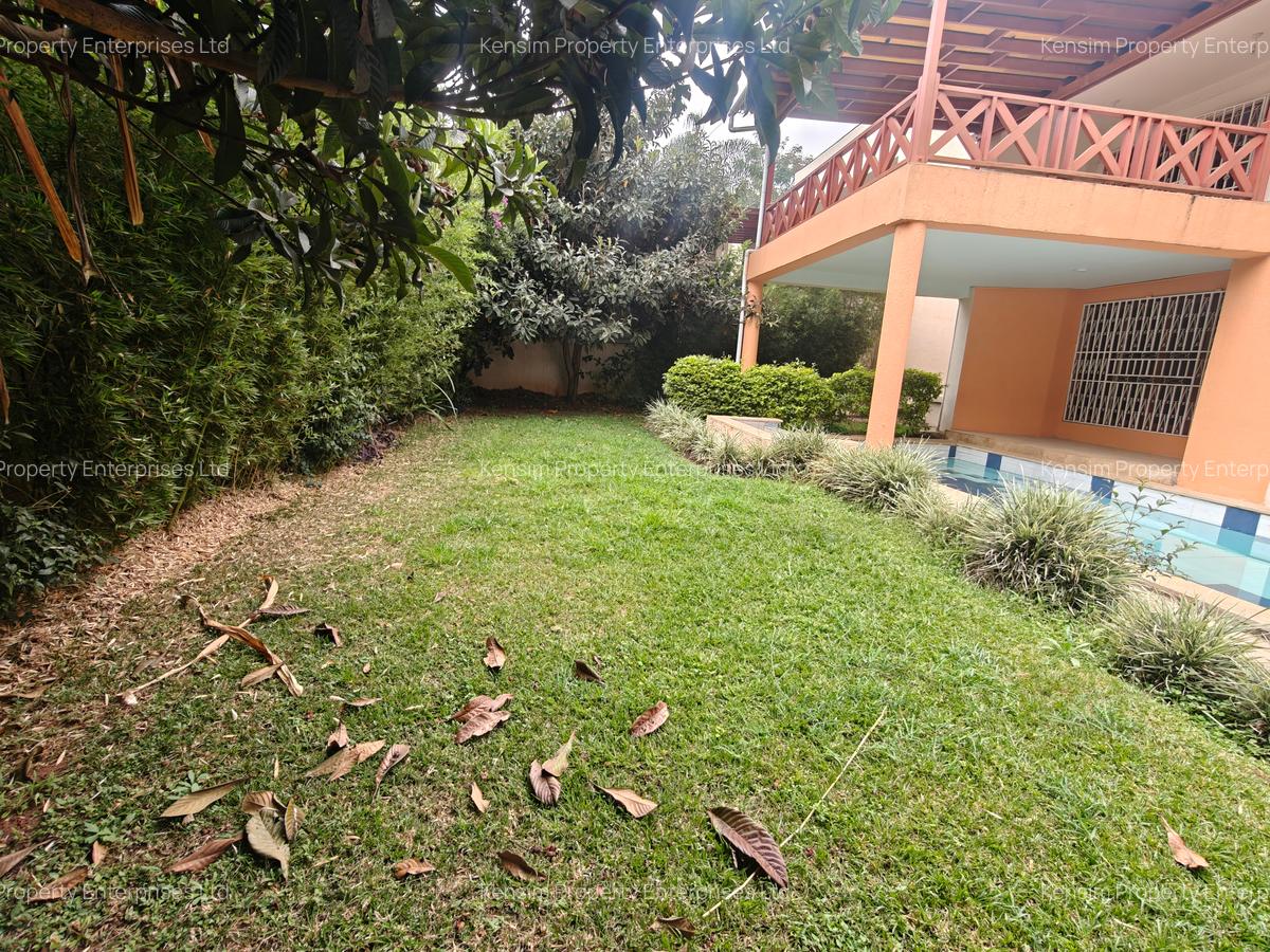4 Bed Townhouse with En Suite in Lavington - 15