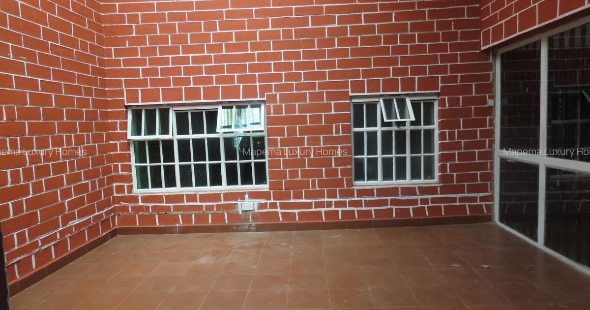 4 Bed House with En Suite at Silanga Road - 12