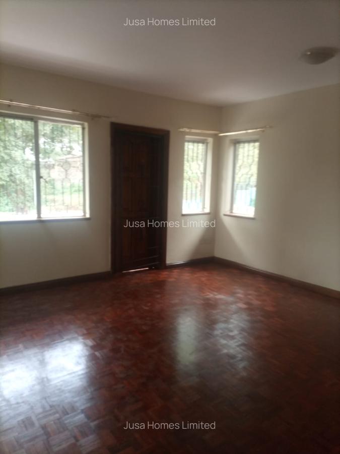 4 Bed Villa in Spring Valley - 2