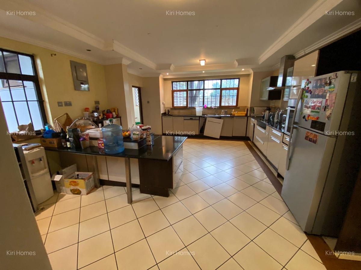 4 Bed Townhouse with En Suite in Runda - 9