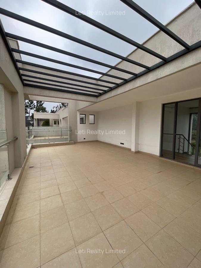 6 Bed Townhouse with En Suite in Lavington - 14