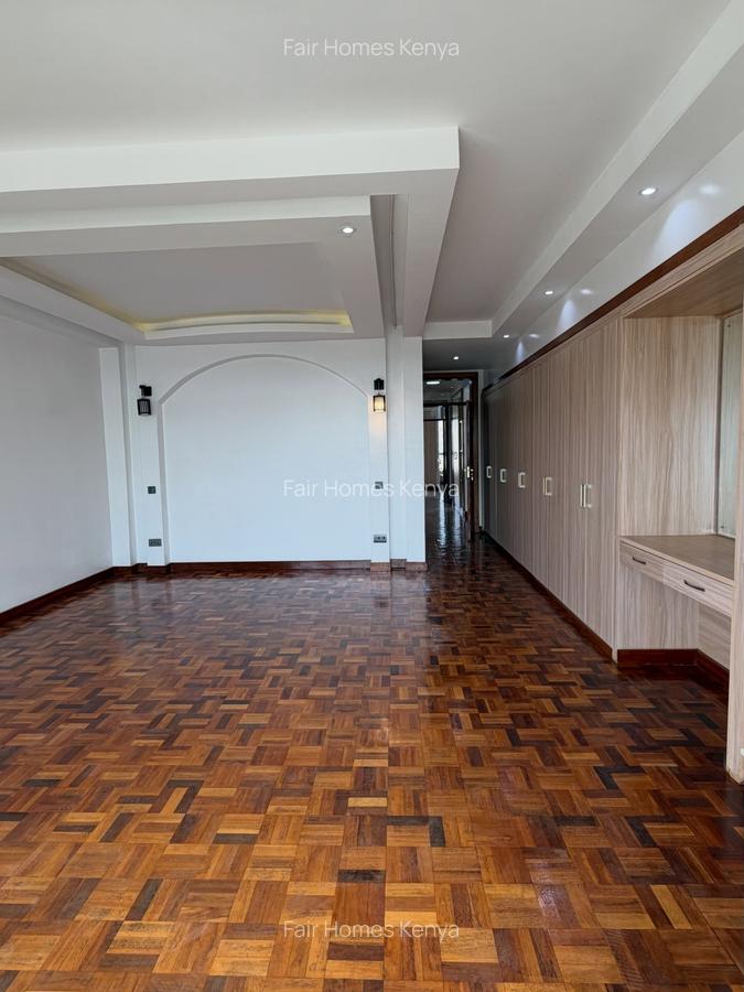 3 Bed Apartment with En Suite at Othaya Road - 8