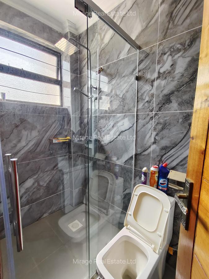 5 Bed House with En Suite in Cianda - 13