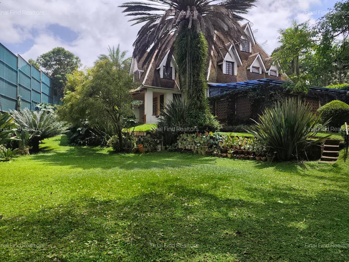 7 Bed House with En Suite in Runda - 6