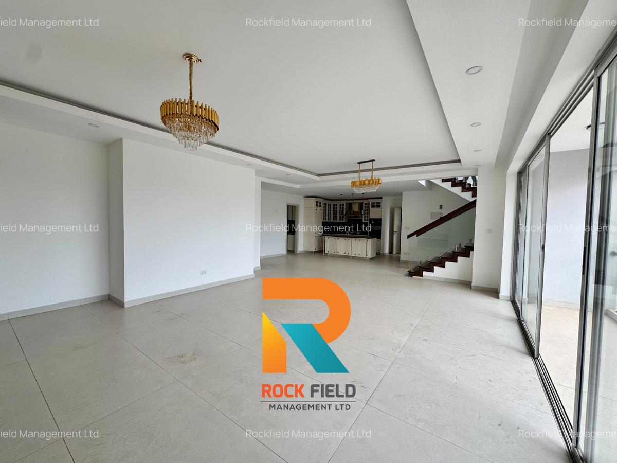 4 Bed Apartment with En Suite in General Mathenge - 2