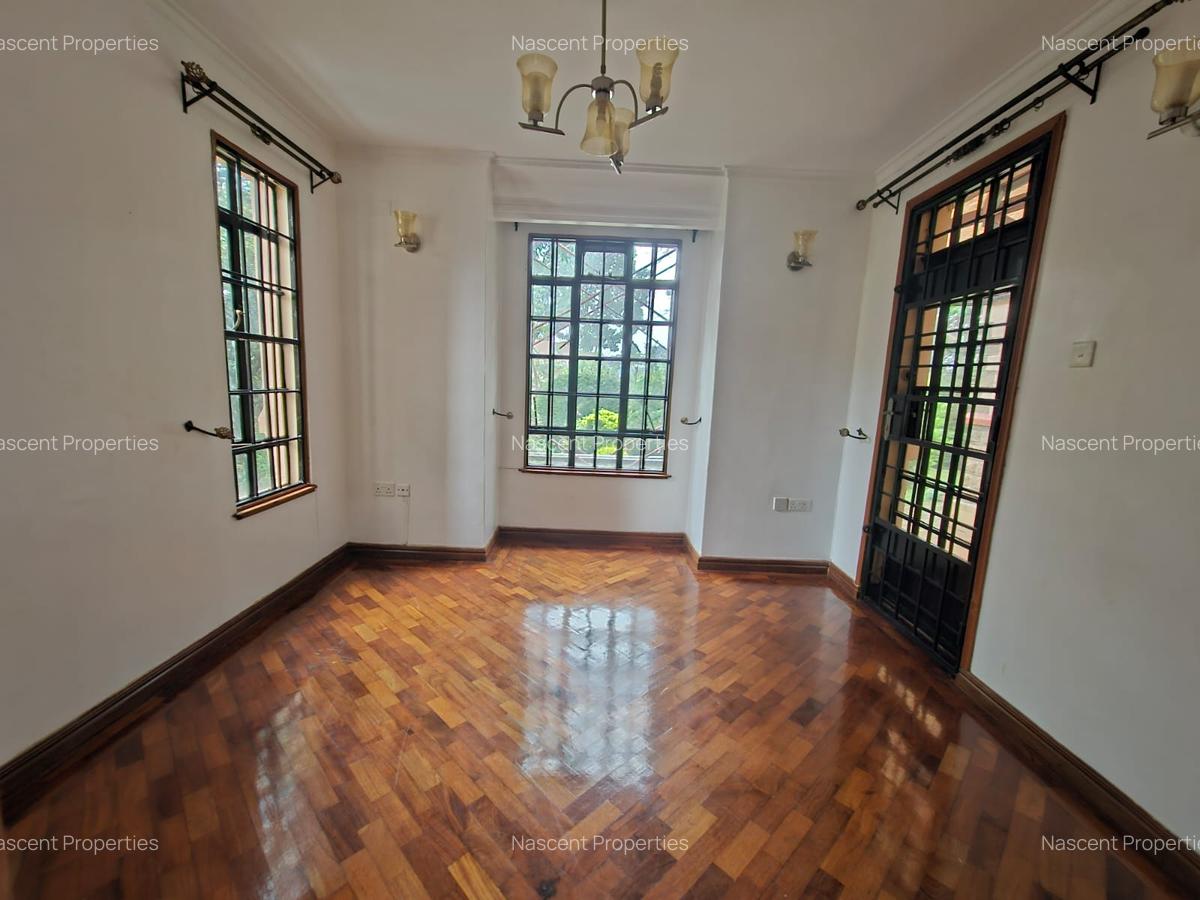 4 Bed Villa with En Suite in Runda - 13