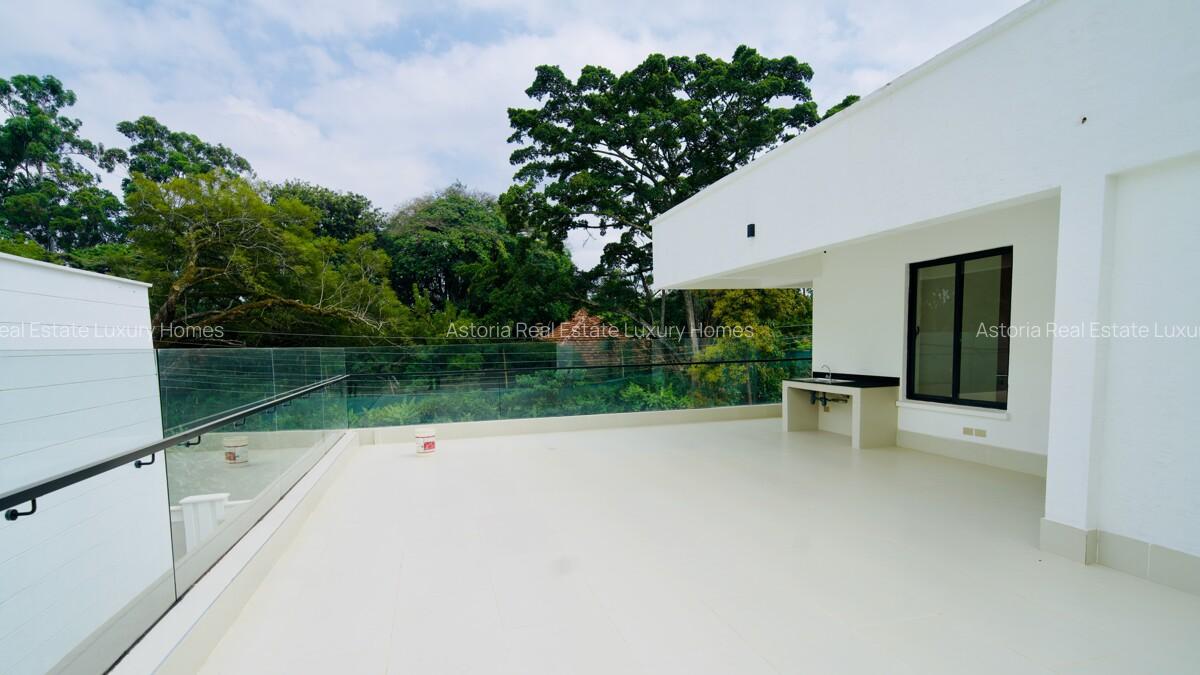 6 Bed Villa with En Suite at 2026-183 6 Bed - 19