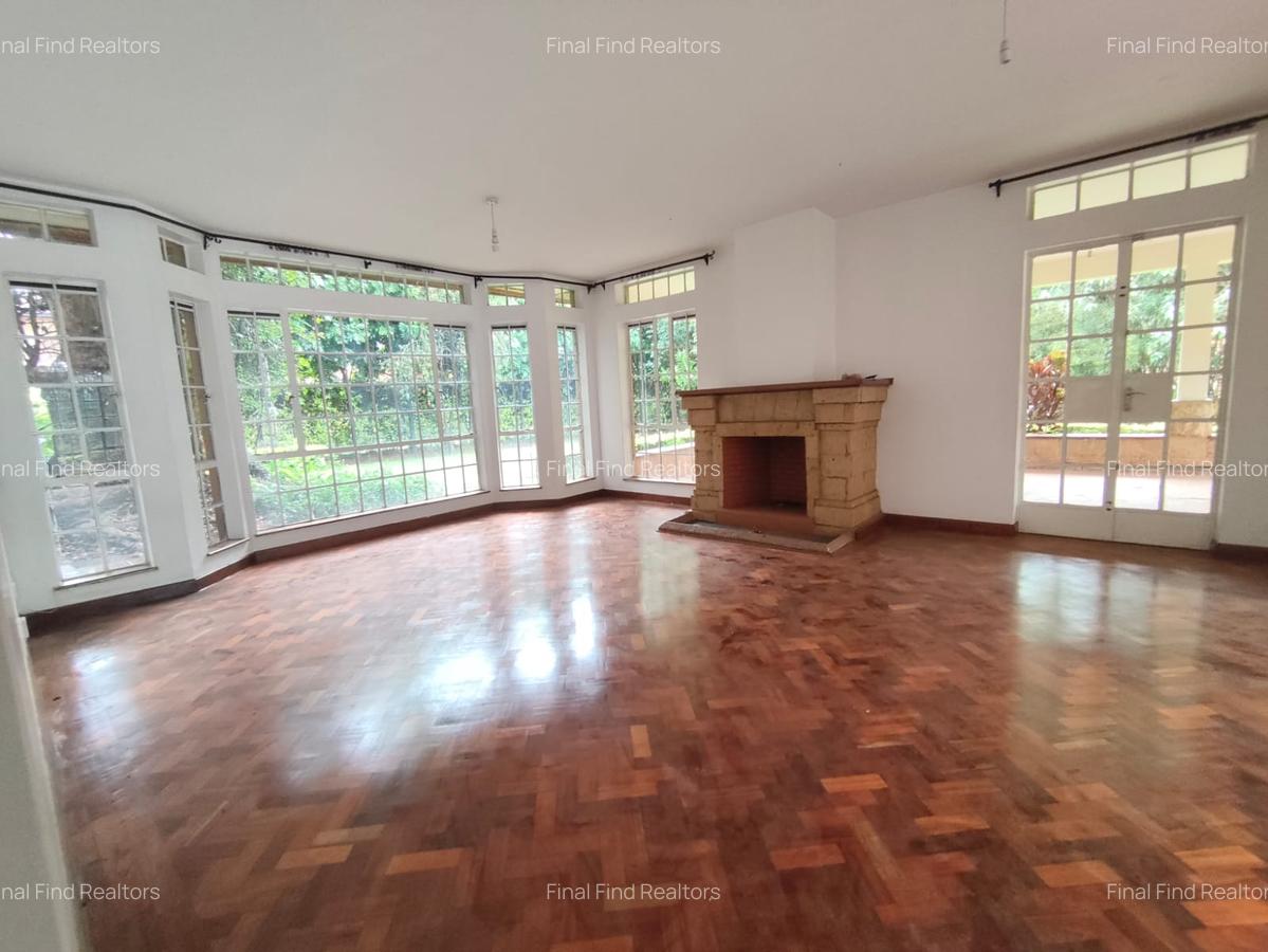 5 Bed Townhouse with En Suite in Rosslyn - 13