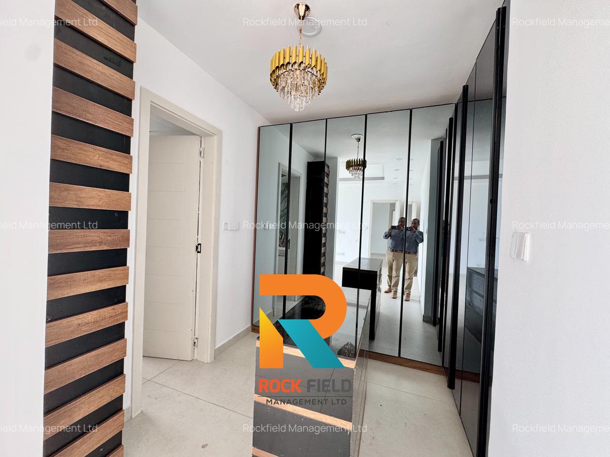 4 Bed Apartment with En Suite in General Mathenge - 13