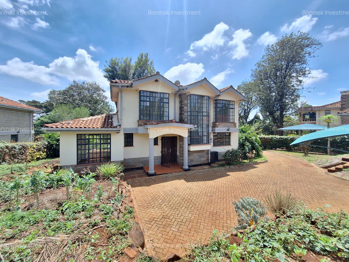 4 Bed Townhouse with En Suite at Rossylin Heights - 2