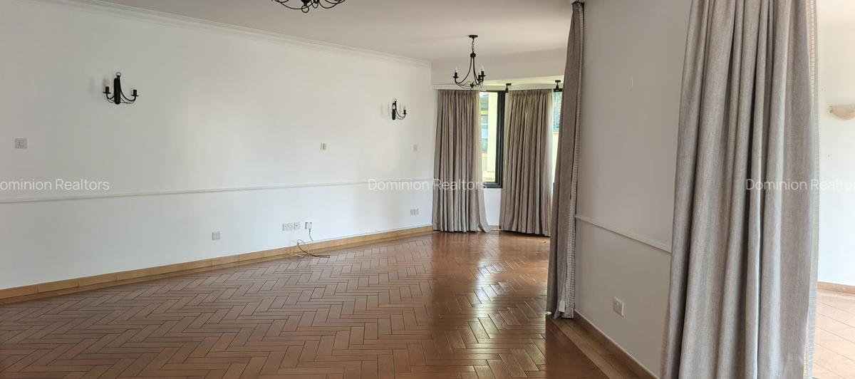 4 Bed Townhouse with En Suite in Westlands Area - 16
