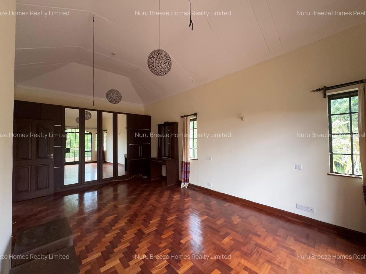 5 Bed Townhouse with En Suite in Runda - 17