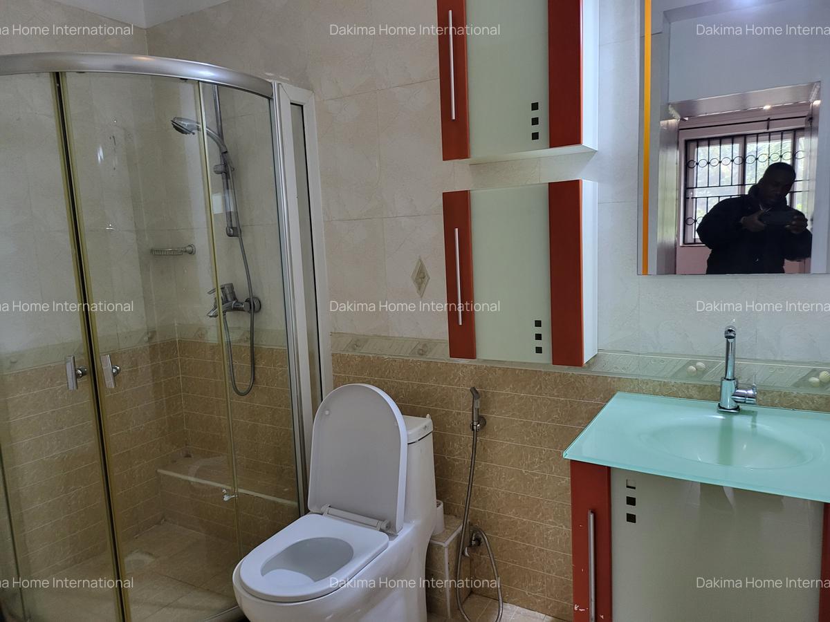 4 Bed House with En Suite in Thigiri - 8