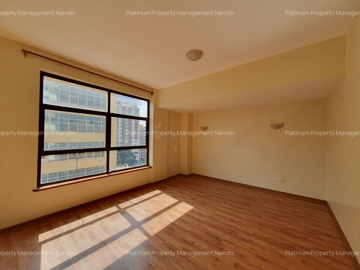 2 Bed Apartment with En Suite at Mpaka Rd - 15