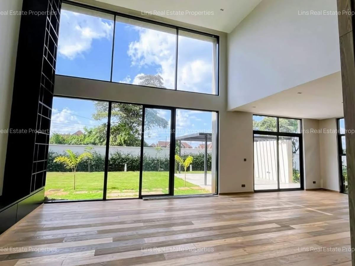 5 Bed Townhouse with En Suite in Runda - 3
