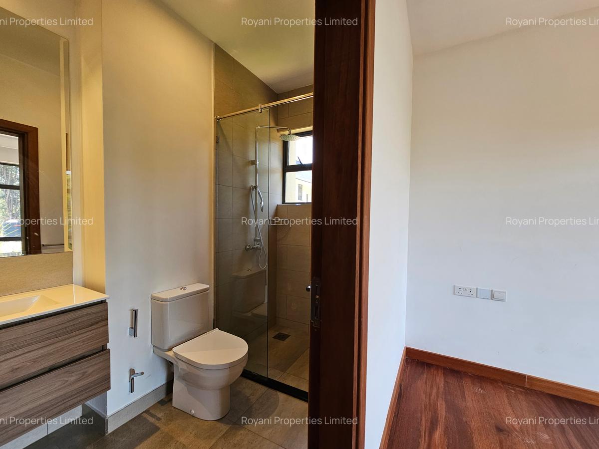 4 Bed House with En Suite in Ruaka - 14
