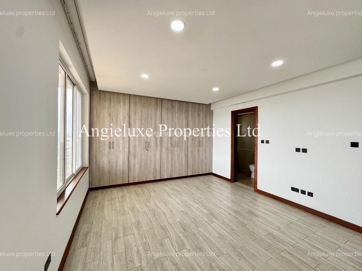 4 Bed Apartment with En Suite at General Mathenge - 17