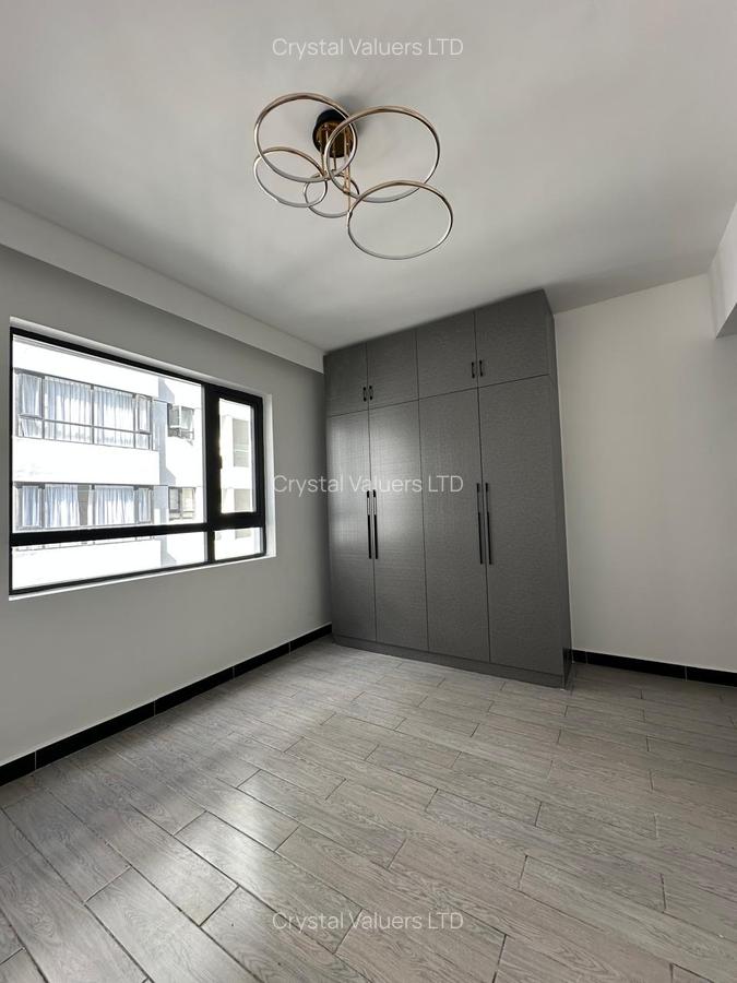2 Bed Apartment with En Suite in Lavington - 8
