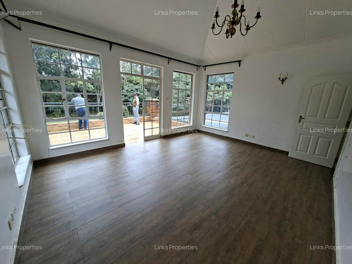 5 Bed Townhouse with En Suite at Karen - 10