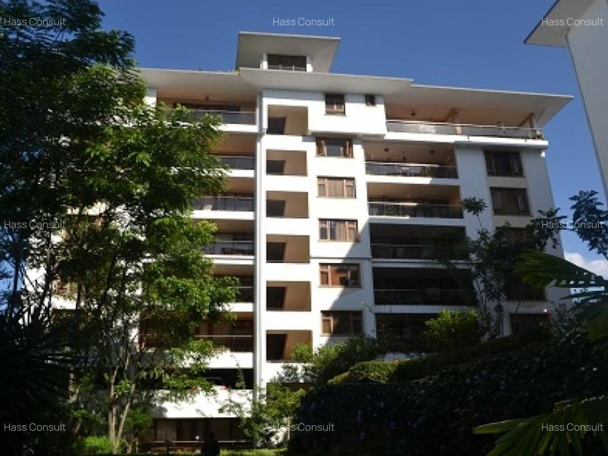 4 Bed Apartment with En Suite at Riverside Drive - 1