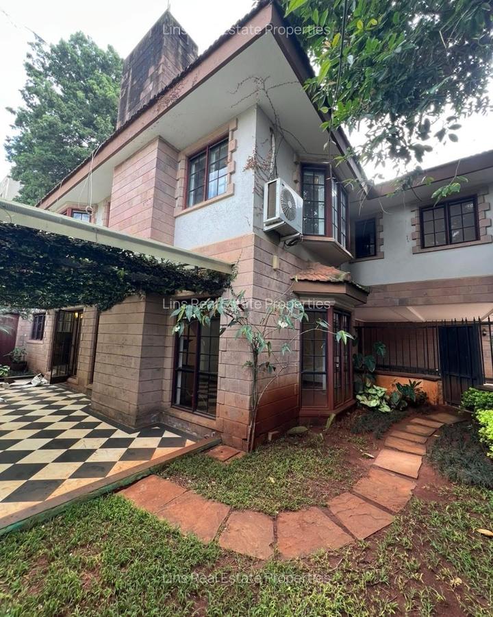 4 Bed Townhouse with En Suite in General Mathenge - 2
