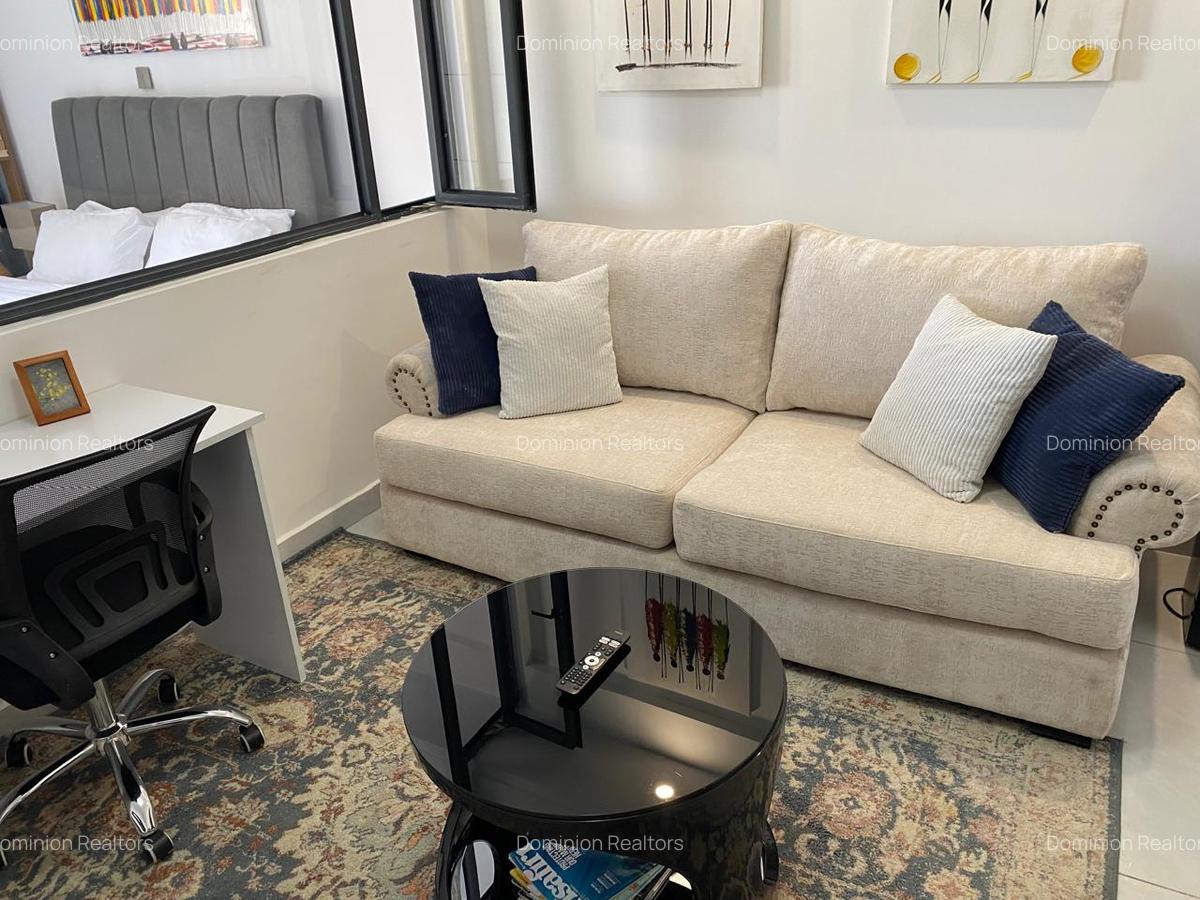 Serviced 1 Bed Apartment with En Suite at Westlands Road - 2