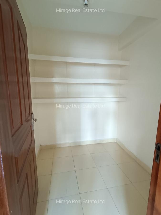 4 Bed Apartment with En Suite in Kilimani - 11