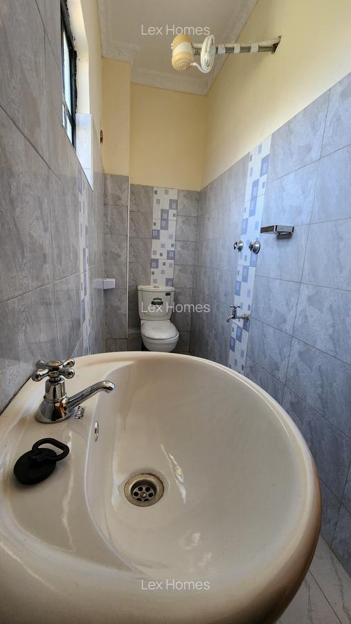 4 Bed House with En Suite at Magadi Road - 17