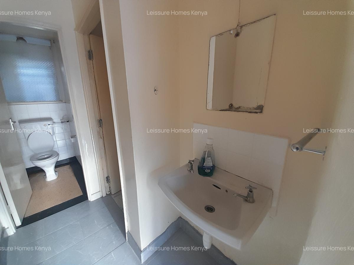 3 Bed Townhouse with Staff Quarters at Magiwa Estate - 15