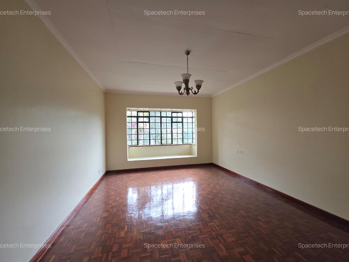 4 Bed Townhouse with En Suite in Westlands Area - 14
