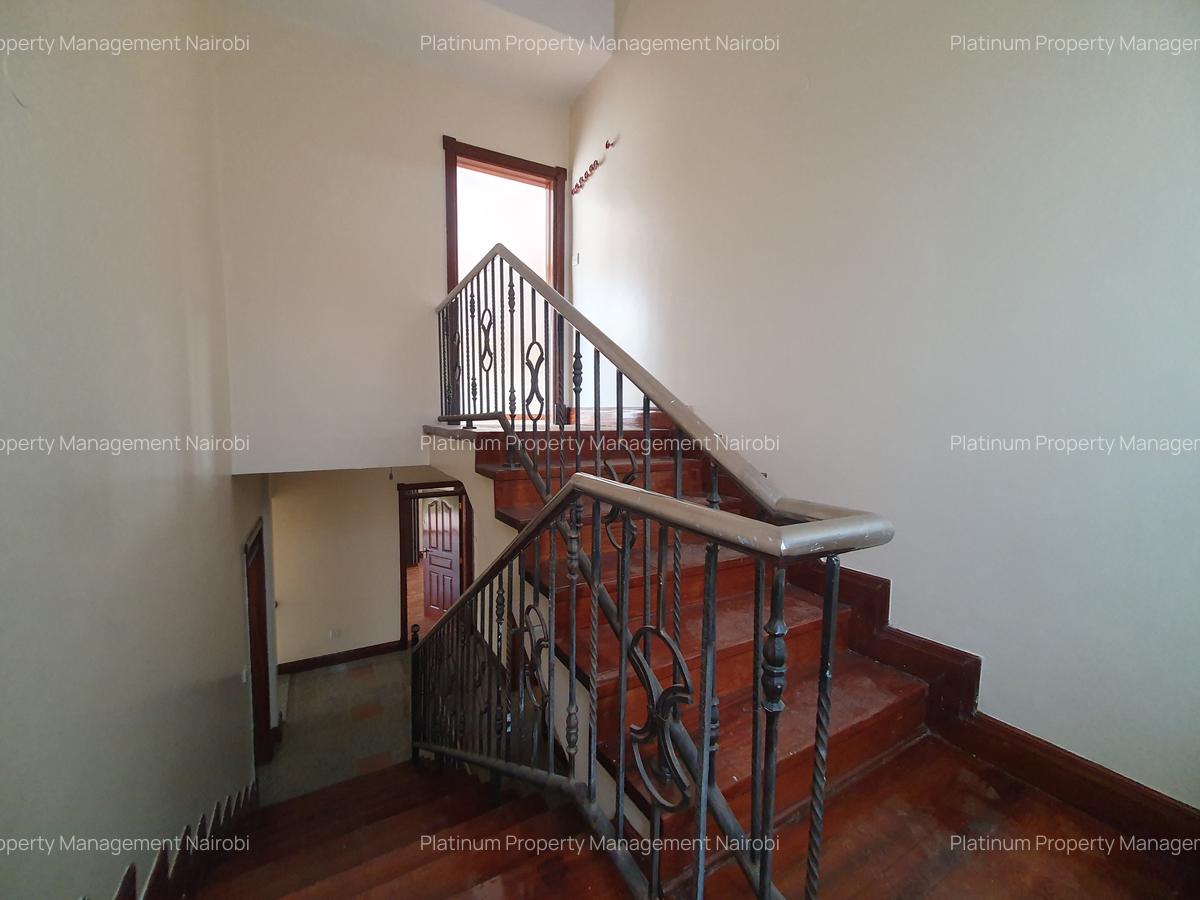 4 Bed House with En Suite at Grevillea Grove - 9