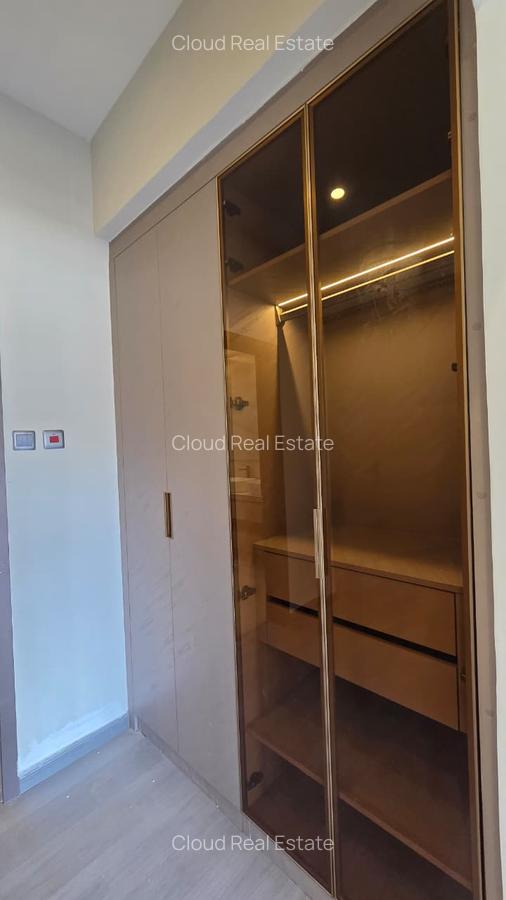 3 Bed Apartment with En Suite in Parklands - 2