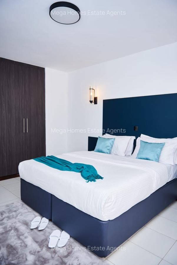Serviced 2 Bed Apartment with En Suite in Westlands Area - 16