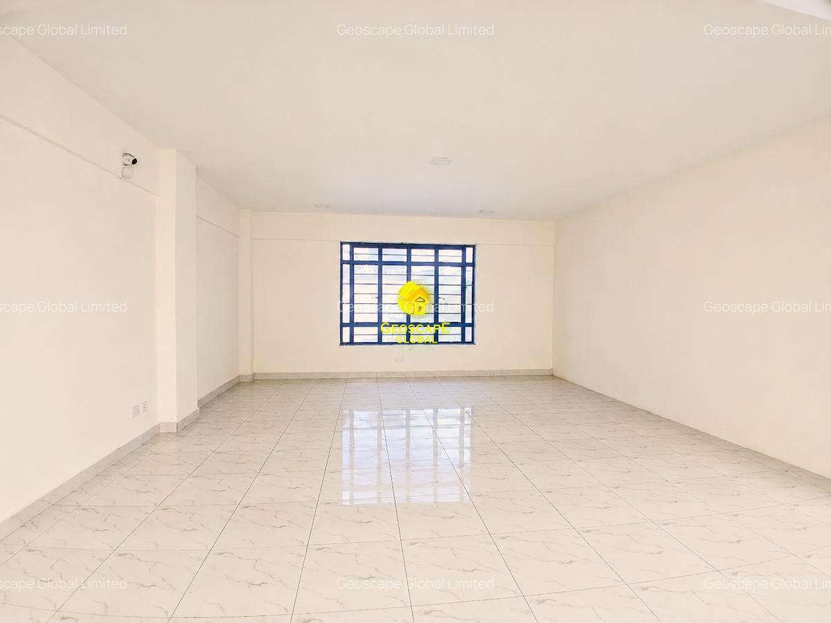 10,320 ft² Warehouse with Fibre Internet in Industrial Area - 2