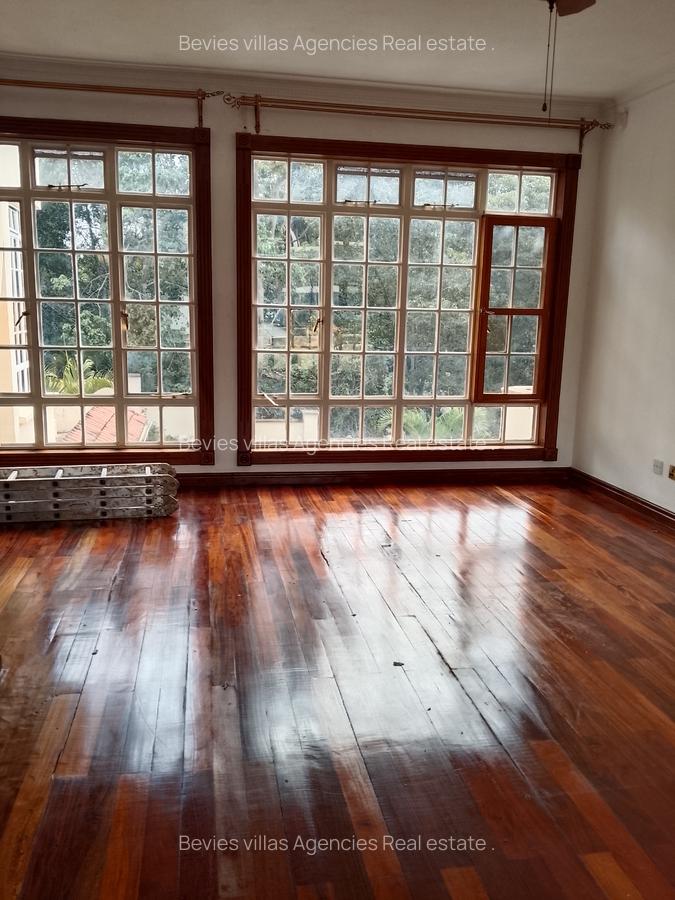 4 Bed Townhouse with En Suite at Westlands - 20