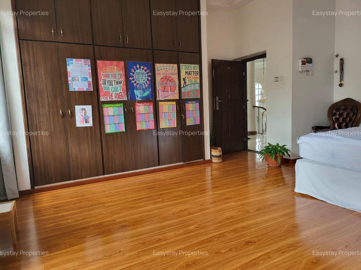 6 Bed House with En Suite in Nyari - 7
