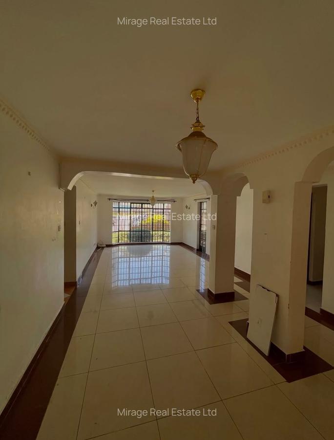 4 Bed Apartment with Parking in Kileleshwa - 12