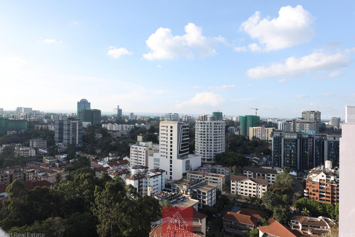 3 Bed Apartment with En Suite at Riverside Drive - 13