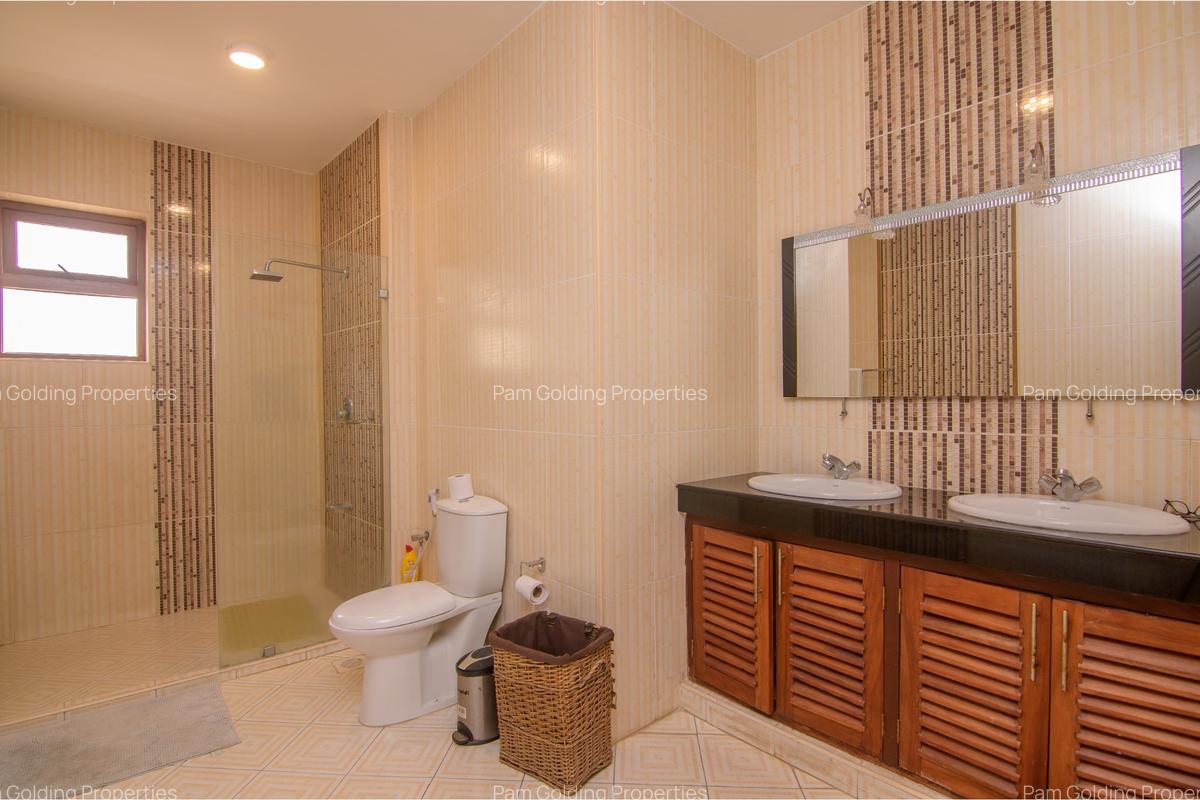 4 Bed Apartment with Swimming Pool at Links Road - 9