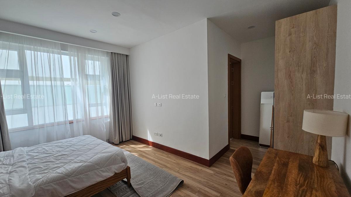 Furnished 2 Bed Apartment with En Suite at City Park Drive - 11