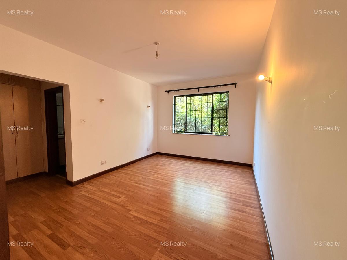 Serviced 3 Bed Apartment with En Suite in Westlands Area - 4