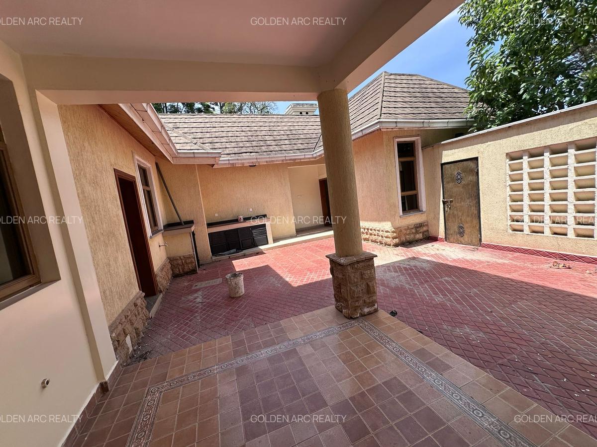 5 Bed Villa with En Suite in Karen - 3