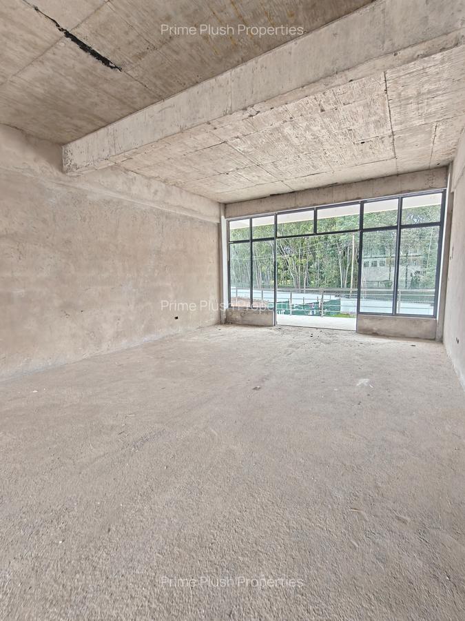840 ft² Shop with Parking in Karen - 7