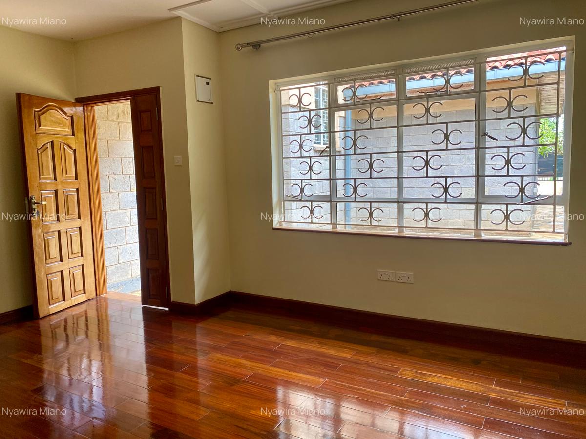 2 Bed House with En Suite in Ridgeways - 1