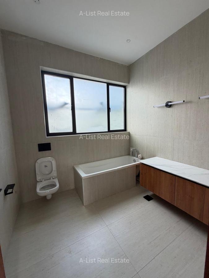 4 Bed Townhouse with Swimming Pool at Kirawa Road - 15