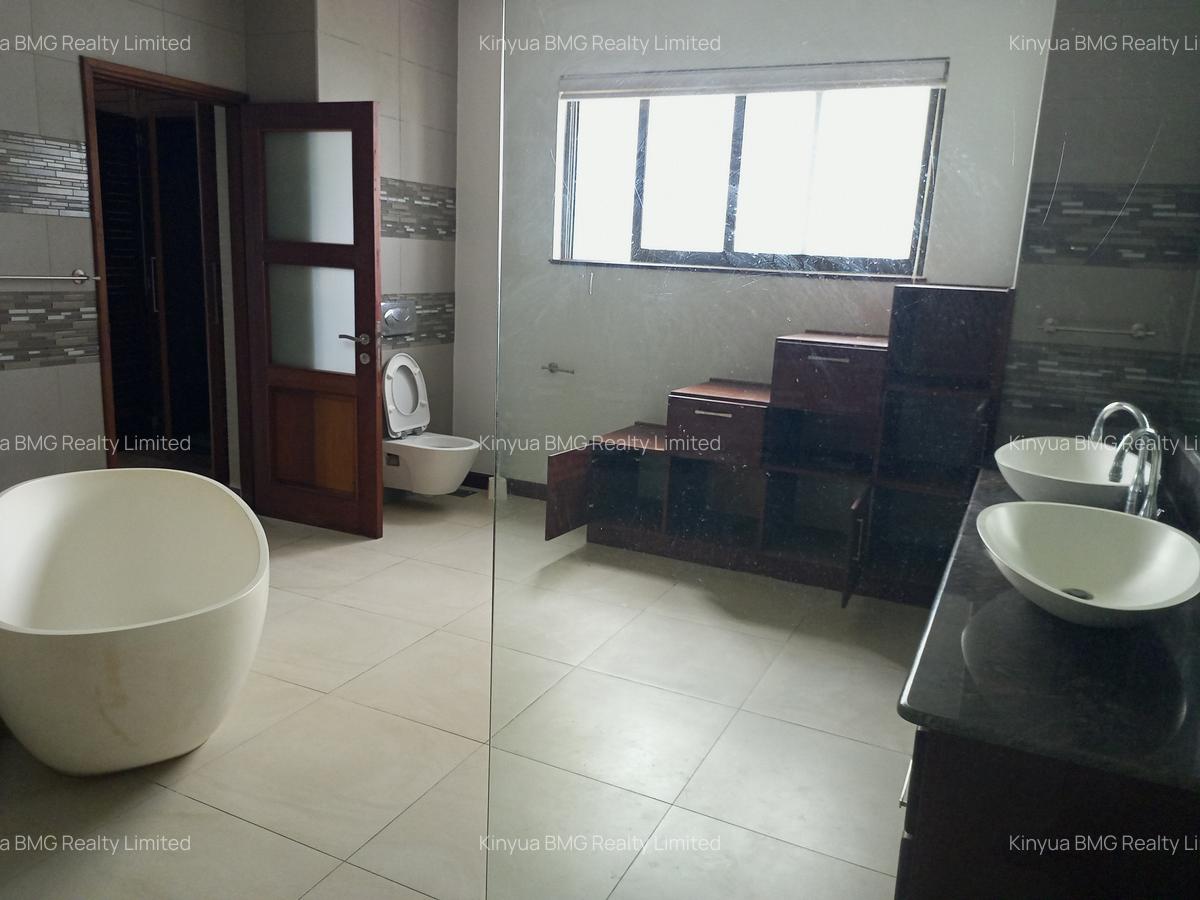 Serviced 3 Bed Apartment with En Suite in Nyali Area - 5