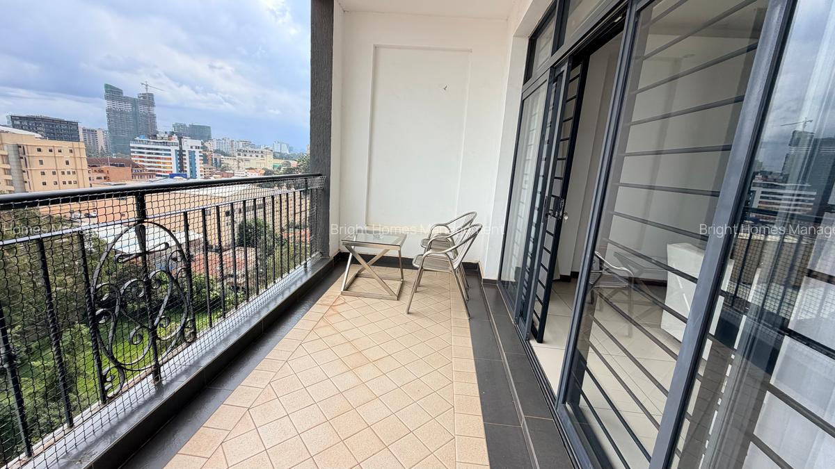 Serviced 3 Bed Apartment with En Suite in Westlands Area - 13