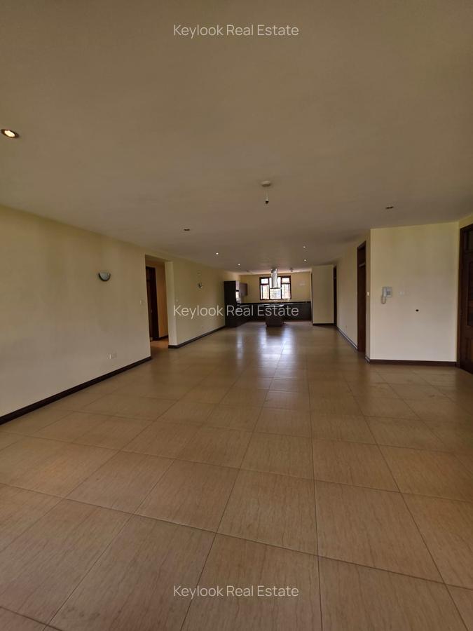 3 Bed Apartment with En Suite at Riverside Drive - 14